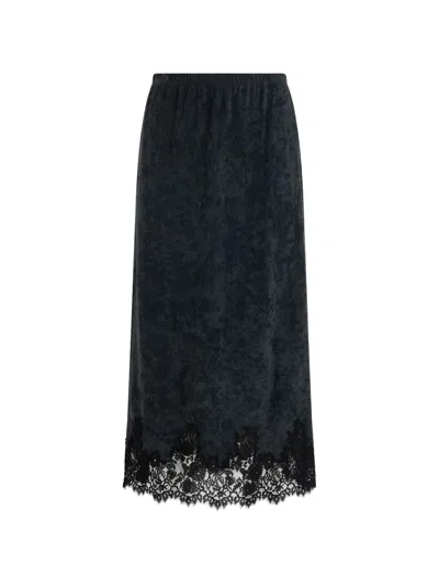 Alberta Ferretti -inspired Long Flared Skirt With Lace Hem Details In Black