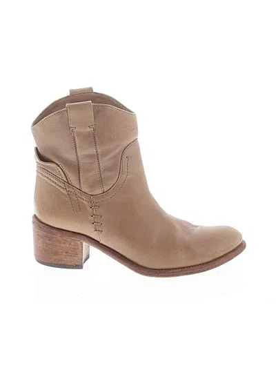 Pre-owned Alberto Fermani Ankle Boots In Tan