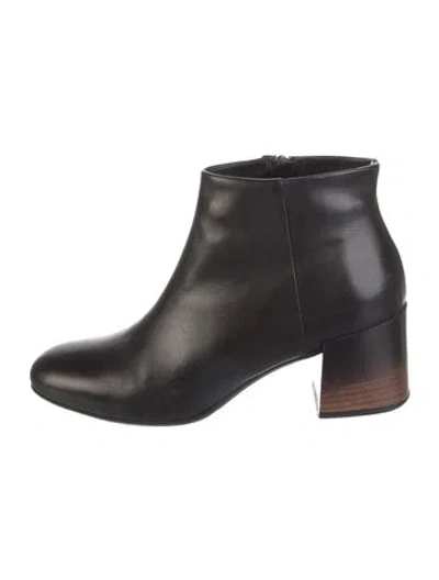 Pre-owned Alberto Fermani Leather Chelsea Boots In Black