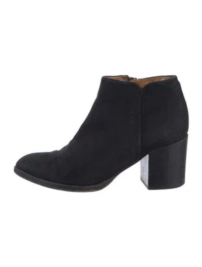 Pre-owned Alberto Fermani Suede Boots In Black