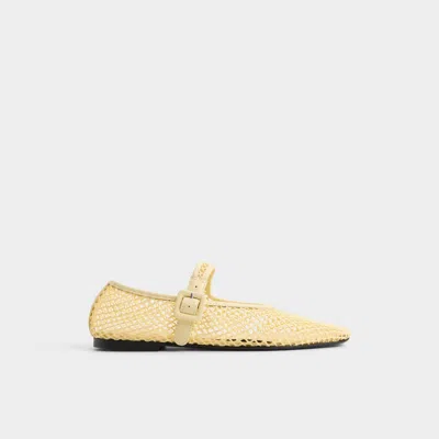Aldo Alissie In Yellow