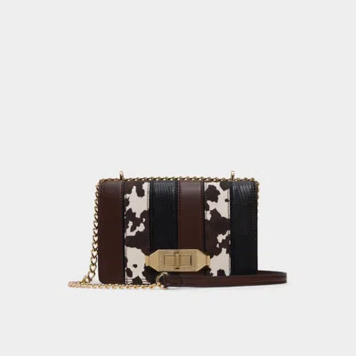 Aldo Alodantar In Brown