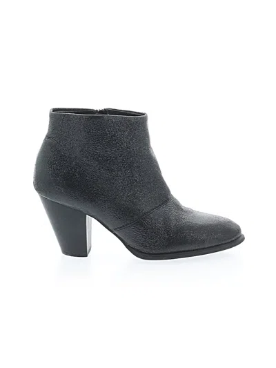 Pre-owned Aldo Ankle Boots In Black