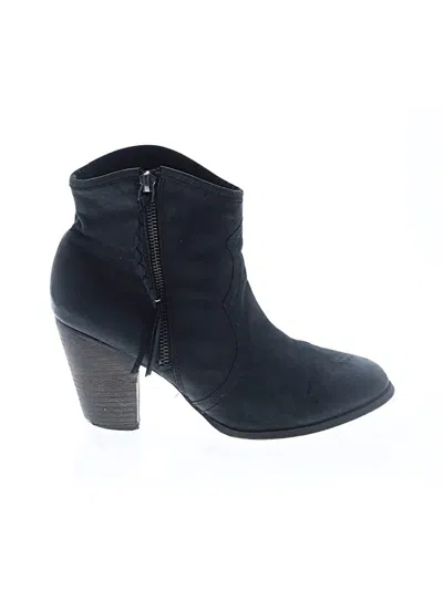 Pre-owned Aldo Ankle Boots In Black