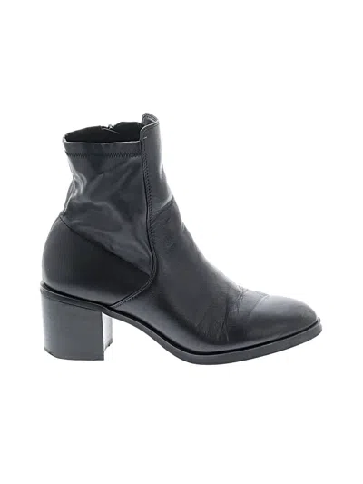 Pre-owned Aldo Ankle Boots In Black