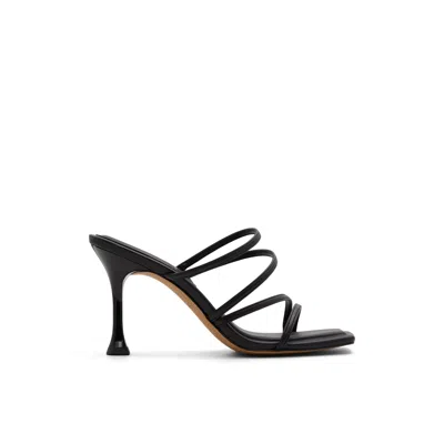 Aldo Astaya In Black