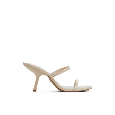 Aldo Avelinda In White