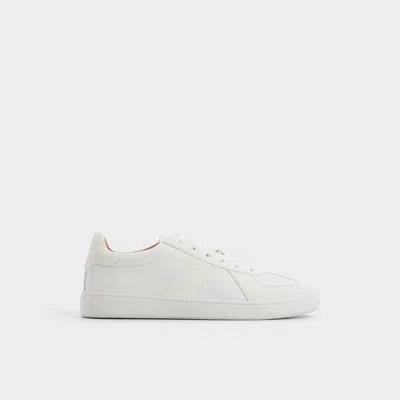 Aldo Fender In White Overflow