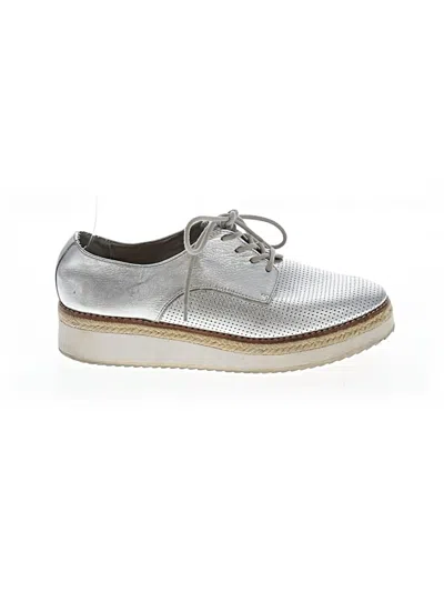 Pre-owned Aldo Flats In Silver