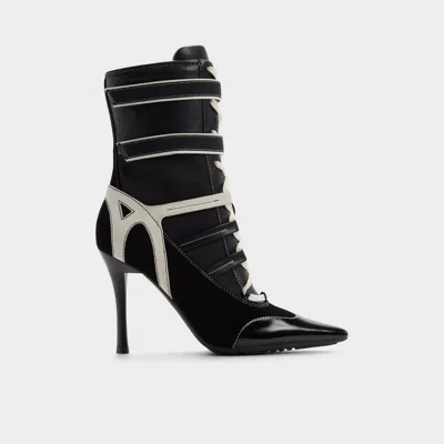 Aldo Gameplay In Black Combo