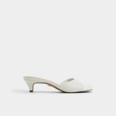 Aldo Haeden In White