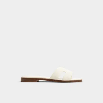 Aldo Itsandal In White
