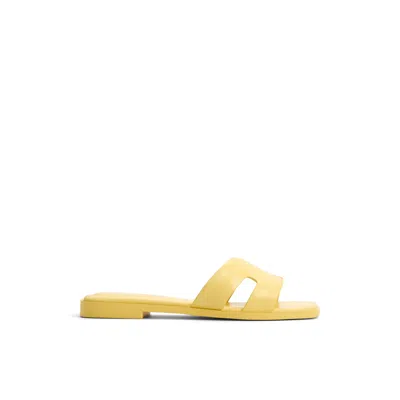 Aldo Itsandal In Yellow
