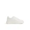 Aldo Jaylla In White