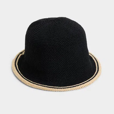 Aldo Moonarie In Black