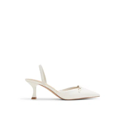 Aldo Nailah In White