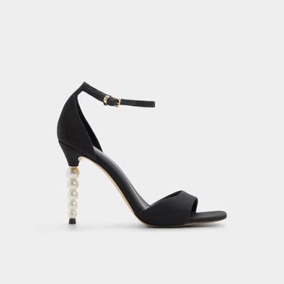 Aldo Pearletta In Black