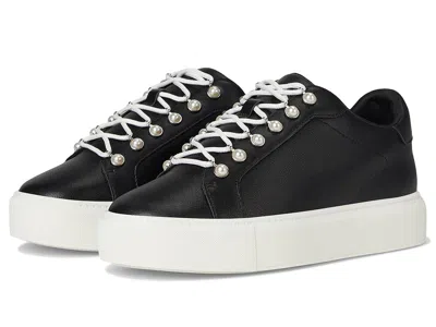 Aldo Perlah In Black