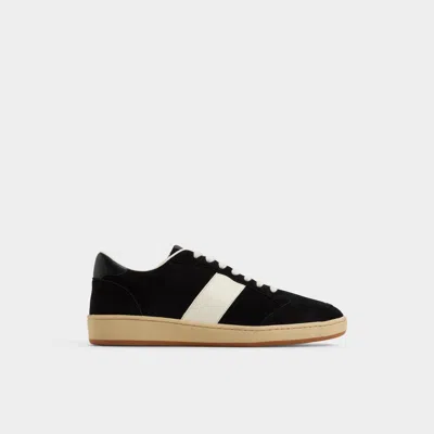 Aldo Roscoe In Black