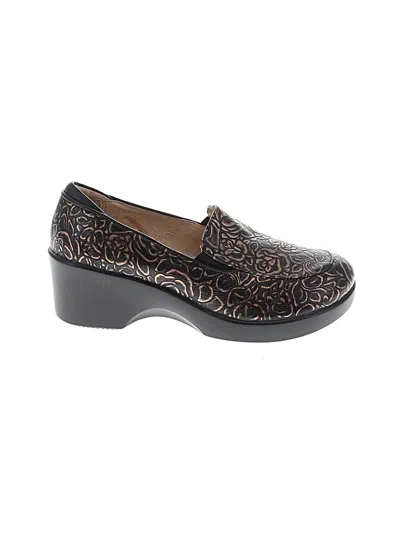 Pre-owned Alegria Flats In Brown