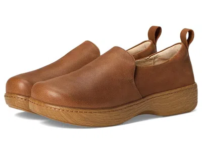Alegria Orygin In Brown