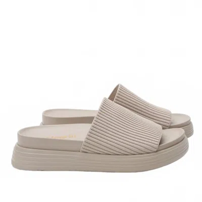 Alegria Women's Akimi Sandal In Beige In Gray