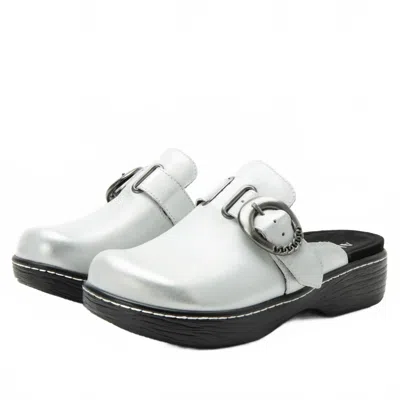 Alegria Women's Osmosis Slip On Leather Clog In Silver White In Multi