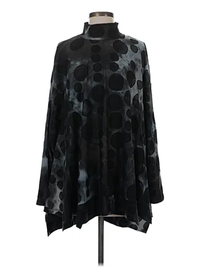 Pre-owned Alembika Poncho In Black