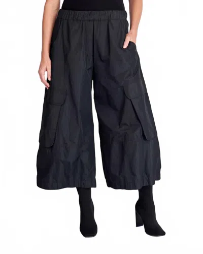 Alembika Urban Wide Cargo Pants In Black