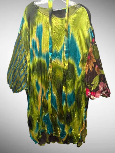 Alembika Women's Fantasia Tunic Top In Aquamarine In Blue