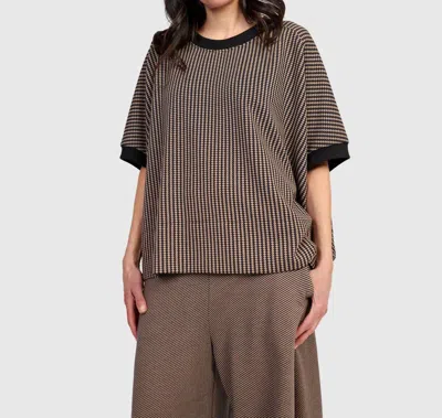Alembika Yetta Rounded Top In Chocolate In Brown