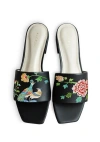 Alepel Leather Slide In English Porcelain