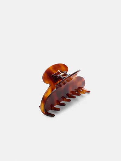 Alex Mill Large Round Claw In Brown