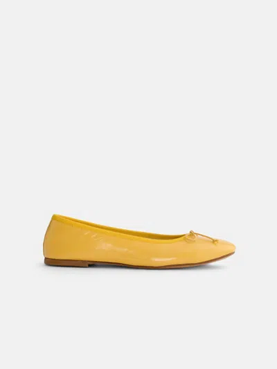 Alex Mill Prince Street Ballet Flat In Yellow