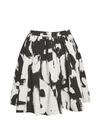 Pre-owned Alexander Mcqueen Abstract-print Pleated Mini Skirt In White