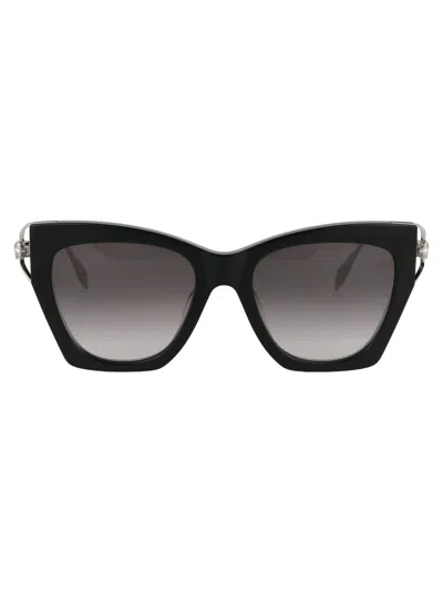 Alexander Mcqueen Sunglasses Woman Mcqueen In Black
