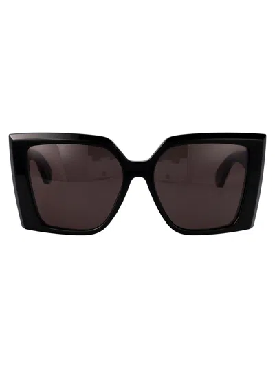 Alexander Mcqueen Alexander Mc Queen Butterfly Sunglasses Am0467 S 001 In Black-black-grey
