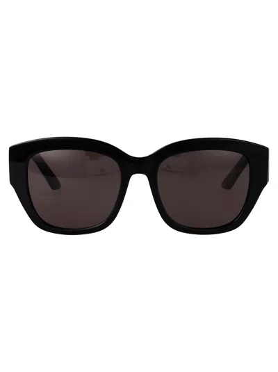 Alexander Mcqueen Alexander Mc Queen Sunglasses Am0451 Sa 001 In Black