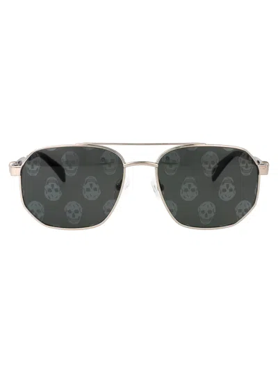 Alexander Mcqueen Alexander Mc Queen Sunglasses Am0458 S 004