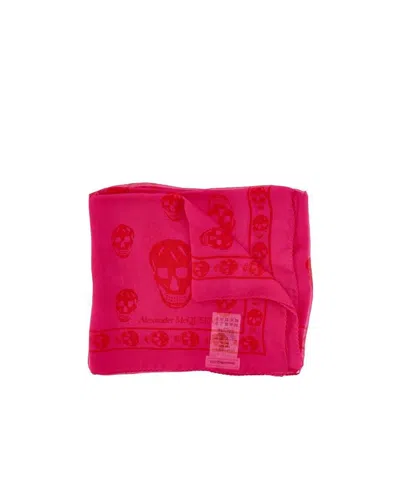 Alexander Mcqueen All-over Skull-print Scarf In Red