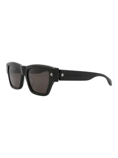 Alexander Mcqueen Am0409s Sunglasses In Black