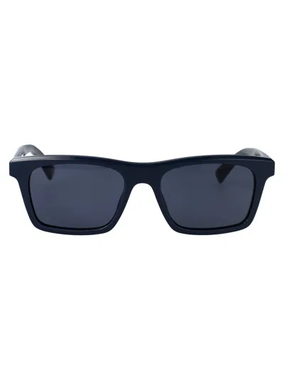 Alexander Mcqueen Am0472s Sunglasses In Black