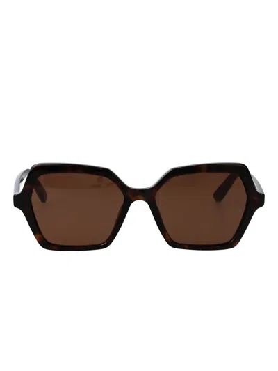Alexander Mcqueen Alexander Mc Queen Geometrical Sunglasses Am0537 S 002 In Brown