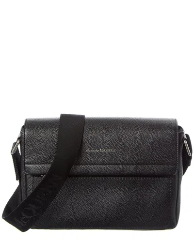 Alexander Mcqueen Amcq Shoulder Bag In Black