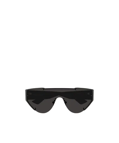 Alexander Mcqueen Amq The Grip Shield-frame Sunglasses In Black