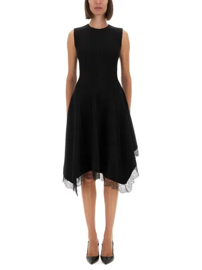 ALEXANDER MCQUEEN ALEXANDER MCQUEEN ASYMMETRICAL DRESS WITH LACE DETAILING