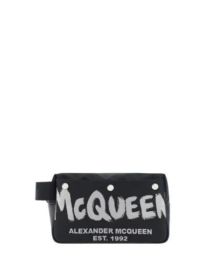 Alexander Mcqueen Beauty Case In Black/off White