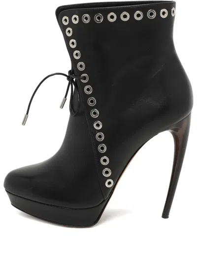 Pre-owned Alexander Mcqueen Leather Ankle Boots In Black
