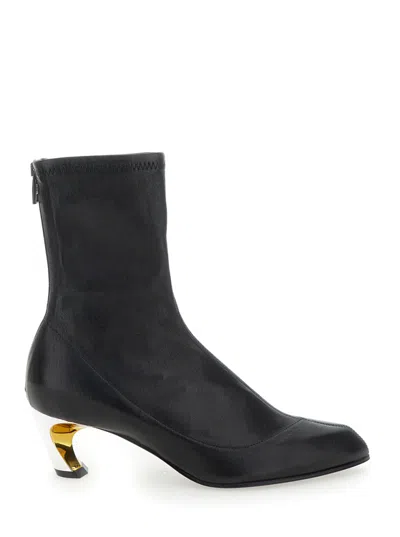 ALEXANDER MCQUEEN BLACK BOOT ARMADILLO HEEL