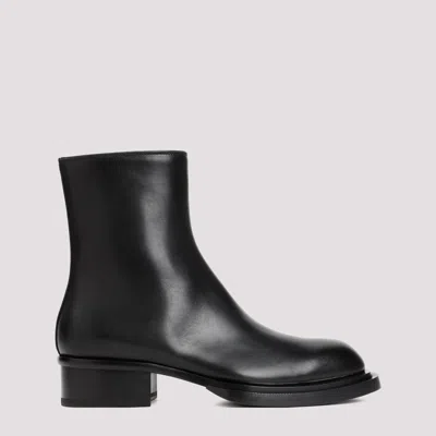 Alexander Mcqueen Leather Ankle Boots In Black